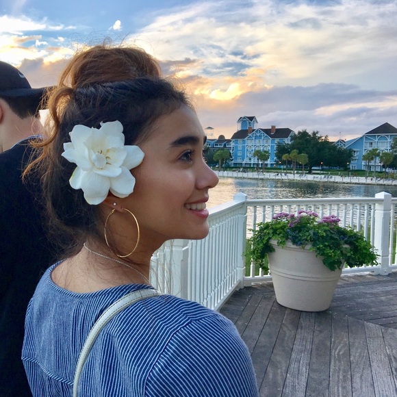 Meet your Posher, Khailey - Picture 1 of 1